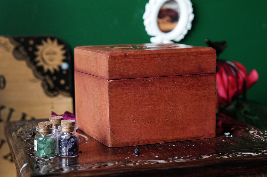 Melt Storage Pentagram Brass Inlay Wooden Box